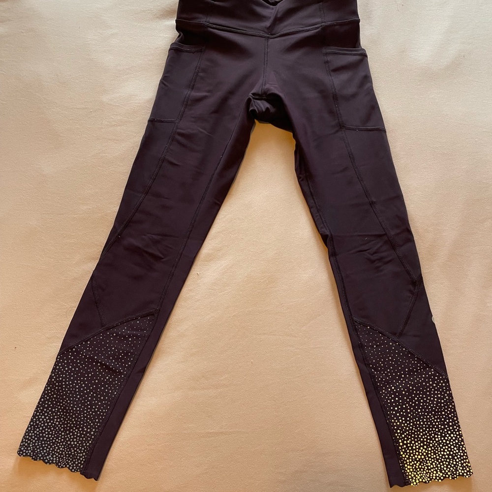 Lululemon Dark Magenta Tight Stuff reflective dot scallop hem leggings